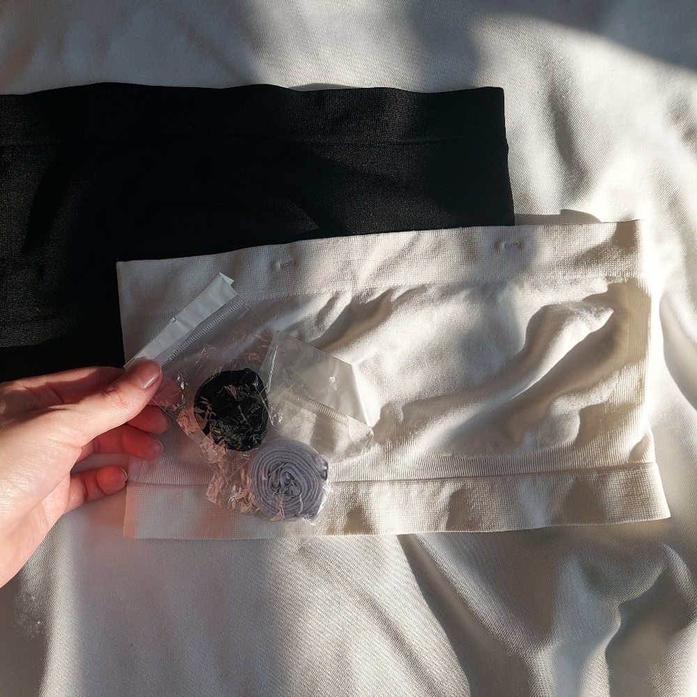 Set of 2 matching bandeau bras in plain black and plain white